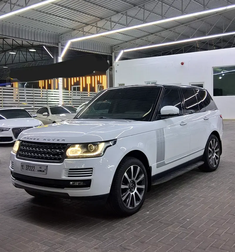 0ec7b84422dc4c028872e15b7ee69d97- Land Rover Range Rover Vogue 2015 للبيع - الصورة 1