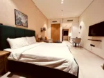 ⁦Stylish Studio | Fully Furnished | Premium Finishing للبيع⁩ - الصورة ⁦3⁩
