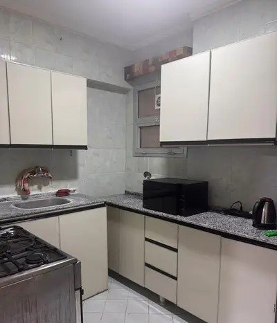 187942747-400x300 شقة مفروشة ومكيفة بالكامل داخل مدينة الرحاب - الصورة 1