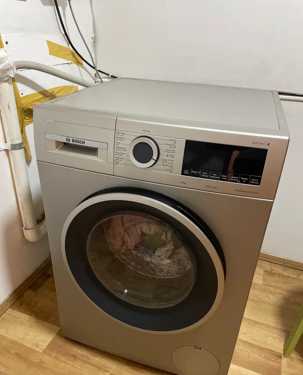 231d1132b3c67ff6d672cf2eafd260be58302a6bdca3d110322c50135542370e Bosch 9kg washing machine for sale الجبيل - الصورة 1