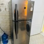 Used LG refrigerator للبيع مسقط