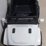 Drinving Kids Jeep car with remote للبيعابرق خيطان