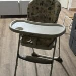 High chair. no damage للبيع ابو حليفة،