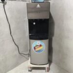 براد ماء نظيف و بارد