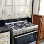 used bosch 5 burner Gas stove للبيع الدوحة
