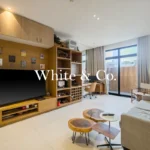 Spacious | Vacant on Transfer | Furnsihed للبيع