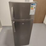 Refrigerator new condition للبيع دبي