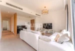 ⁦Exclusive | Furnished | Rare Corner and Park Views للبيع⁩ - الصورة ⁦2⁩