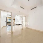 Mid Floor | Burj Khalifa View | Prime Location للبيع